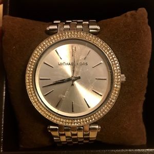 michael kors smartwatch cracked screen